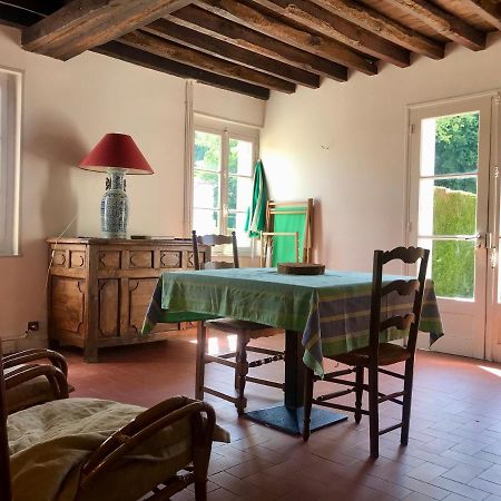 Gite De Mauxe Acquigny Exteriér fotografie