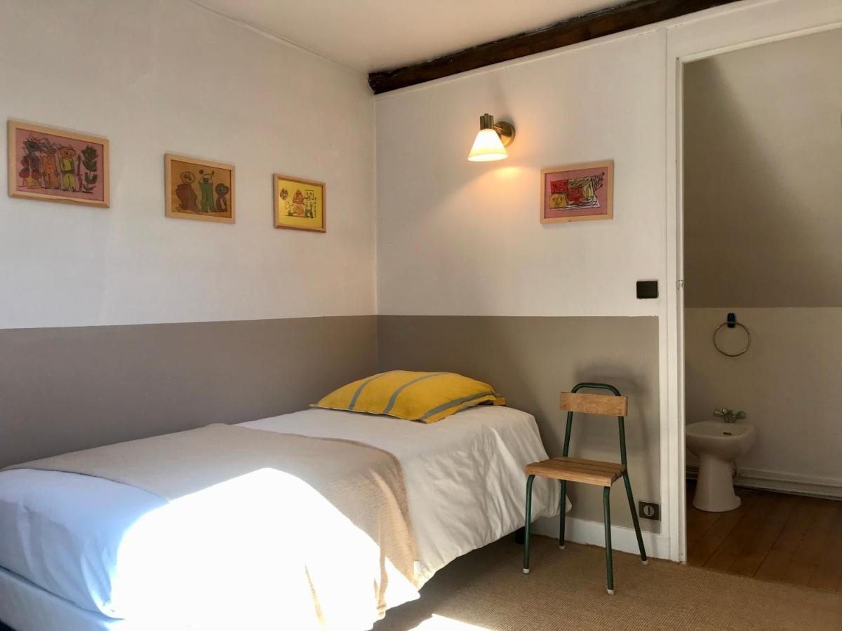 Gite De Mauxe Acquigny Exteriér fotografie