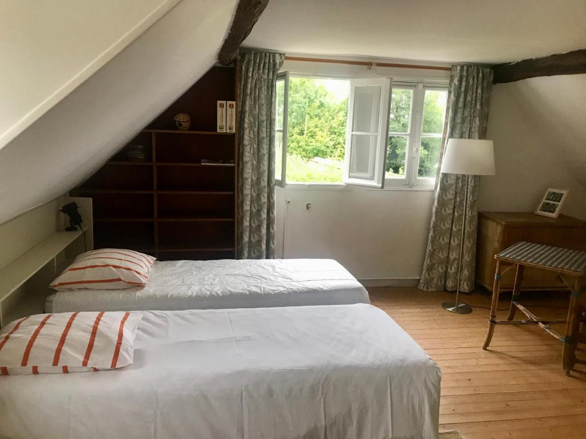 Gite De Mauxe Acquigny Exteriér fotografie